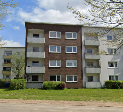 Außenansicht - Geräumige 3-Zimmer-Whg. mit Balkon zentral in Neumünster Sachsenring 88