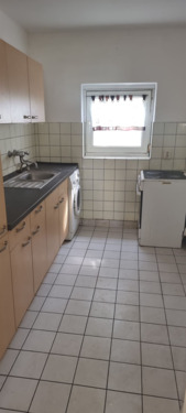 Küche mit EBK u. Fenster (Herd wird ausgetauscht) - 