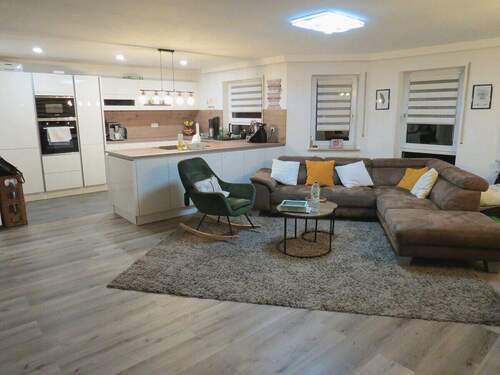 Wohnen - 5 Zimmer Etagenwohnung in Lauda-Königshofen