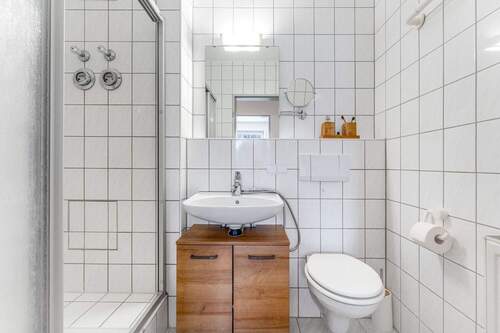 Badezimmer - 2 Zimmer Etagenwohnung zum Kaufen in Viechtach