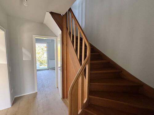 EG Diele,Treppe - Reihenendhaus mit 115,00 m&sup2; in Niederkassel-Lülsdorf zum Kaufen
