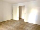 Zimmer 2 - 3 Zimmer Etagenwohnung in Fürth