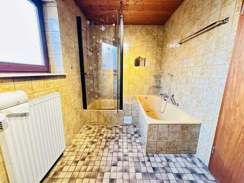 Tageslichtbad 2. Obergeschoss - 