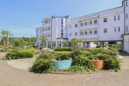 Außenansicht - Repräsentativ und idyllisch: 3-Zimmer-Wohnung im Seepark in Sellin