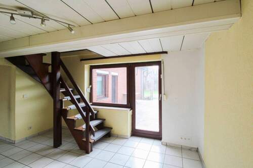 Rechter Seitenflügel - 