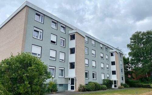 Hauseingangsseite - Etagenwohnung mit 78,00 m² in Nürnberg zum Kaufen
