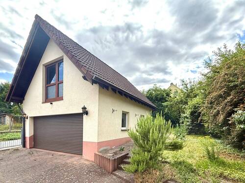 Garage - 5 Zimmer Einfamilienhaus in Hungen