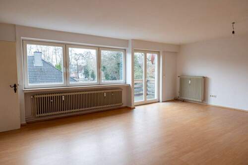DG Zimmer 2 - Mehrfamilienhaus, Wohnhaus mit 286,00 m² in Delmenhorst zum Kaufen