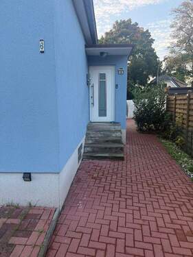 Hauseingang - 4 Zimmer Einfamilienhaus zum Kaufen in Pinneberg