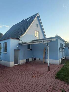 Terrasse mit Gartenbereich - 4 Zimmer Einfamilienhaus in Pinneberg