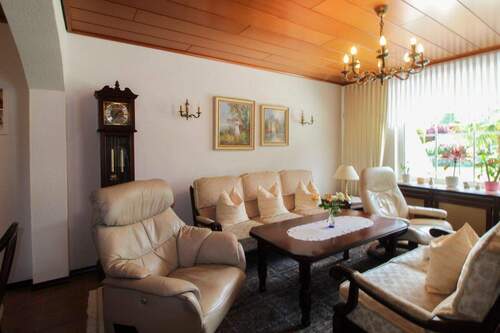 Wohnzimmer 2 - Einfamilienhaus mit 200,80 m² in Burscheid zum Kaufen