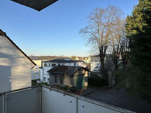 Blick vom Balkon - 4 Zimmer Etagenwohnung zum Kaufen in Detmold
