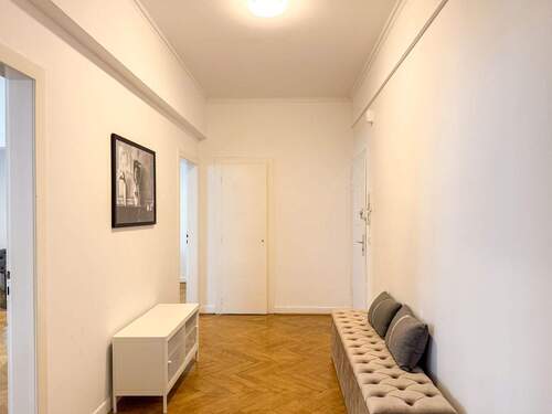 Flur - 3 Zimmer Etagenwohnung in Düsseldorf