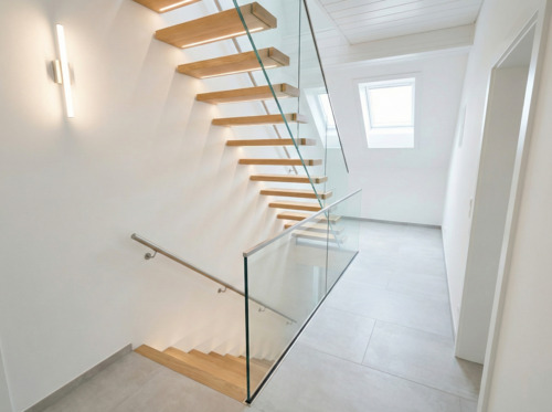 Flur/Treppenaufgang (KI-Visualisierung) - 