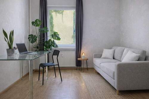 Schlafzimmer I - 3 Zimmer Etagenwohnung zum Kaufen in Berlin