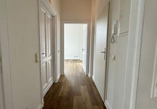 Flur - 3 Zimmer Etagenwohnung in Linnich