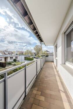 Balkon 1.OG - Mehrfamilienhaus, Wohnhaus mit 338,70 m&sup2; in Korntal-Münchingen zum Kaufen