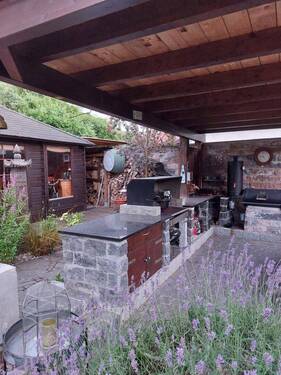 Außenküche und Gartenhaus - 