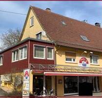 Doppelhaushälfte mit einer Wohnung und vermietetem Ladengeschäft - Oberndorf am Neckar / Bochingen