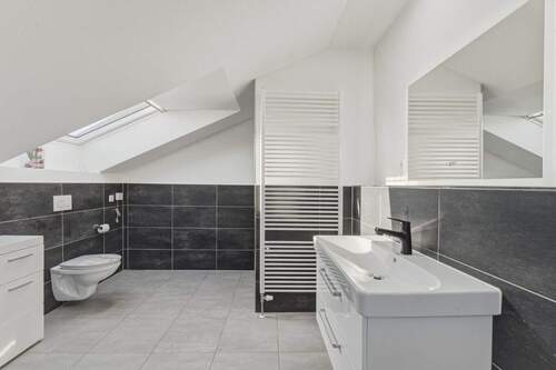 W1 Badezimmer (OG) - 