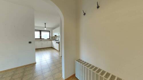 Flur - 5 Zimmer Bungalow zum Kaufen in Sippersfeld