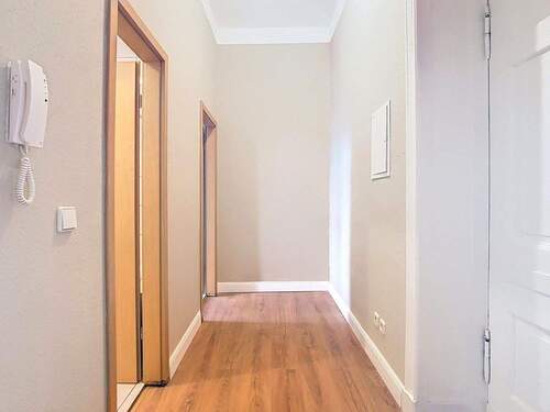 Eingangsflur - Etagenwohnung mit 40,00 m² in Berlin zum Kaufen