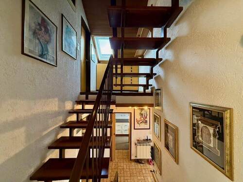 Treppenlauf im Obergeschoss - 