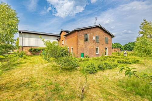 Willkommen - 5 Zimmer Bauernhaus, Landhaus zum Kaufen in Lütjenwestedt