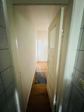 Flur zum Badezimmer - 
