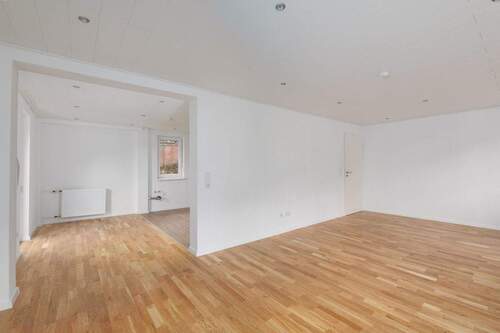 Wohnzimmer und Essbereich OG - Der Traum vom Eigenheim! - 255.000,00&nbsp;EUR Kaufpreis, ca.&nbsp; 95,20&nbsp;m&sup2;&nbsp;Wohnfl&auml;che