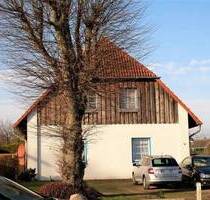 Vermietetes Zweifamilienhaus in ruhiger Lage, in der Nähe von Oldenburg - Göhl