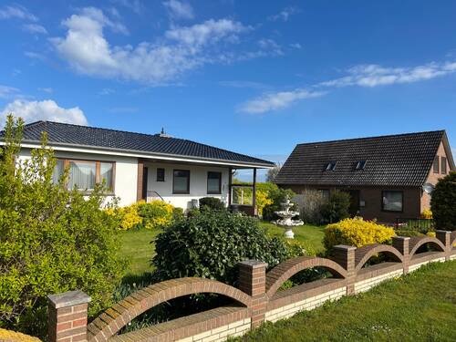 1.jpg - Herrliches Grundstück bebaut mit zwei Einfamilienhäusern!