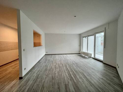 Foto 08.01.22, 13 29 03 - attraktive 3 Raum Wohnung mit Wintergarten + Balkon +++TOP+++ Wohnpark Markkleeberg