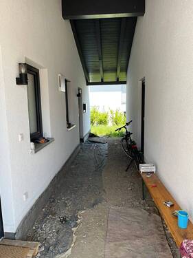 Durchgang Wohnhaus Garage - Einfamilienhaus mit 233,60 m² in Niederwinkling zum Kaufen