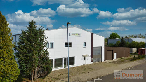 Nord-/Westseite - Halle zum Kaufen in Merseburg