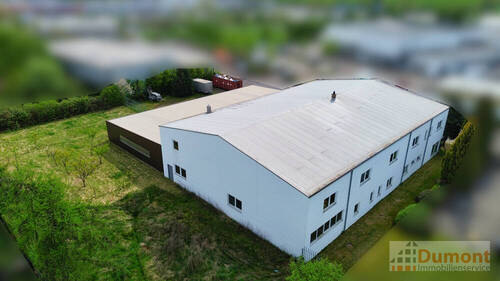 Süd-/Westseite - Halle in Merseburg zum Kaufen