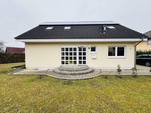 EG_Außen_III - Einfamilienhaus mit 159,30 m&sup2; in Osterburken zur Miete