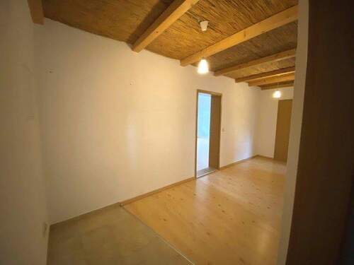 Flur - 2 Zimmer Etagenwohnung in Plauen