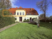 Außenansicht, Wohunung 1. OG - Schöne, großzügige & helle Wohnung - am Weserdeich, umfangreich saniert - 250m zum Strand