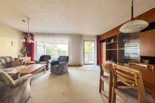 Wohnzimmer - Reihenmittelhaus mit 140,20 m&sup2; in Nürnberg zum Kaufen