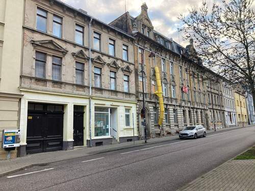 Straßenansicht - Wohn- und Geschäftshaus in Köthen