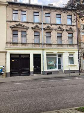 Frontalansicht - 1 Zimmer Mehrfamilienhaus, Wohnhaus zum Kaufen in Köthen (Anhalt)