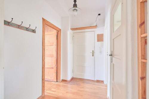 Flur - 1 Zimmer Etagenwohnung zum Kaufen in Berlin