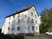 Straßenansicht - DIE EINSTEIGERWOHNUNG! - 350,00&nbsp;EUR Kaltmiete, ca.&nbsp; 60,00&nbsp;m&sup2;&nbsp;Wohnfl&auml;che