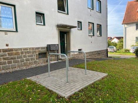 Hauseingang - Etagenwohnung mit 60,00 m&sup2; in Schwalmstadt zur Miete