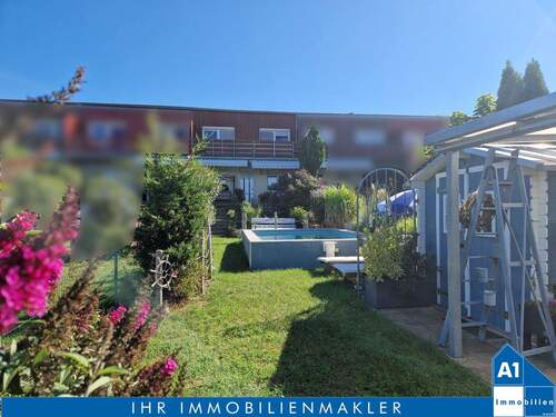 Hinteransicht - Modernisiertes Reihenmittelhaus mit Pool, idyllischem Garten in Wörmlitz Halle (Saale)