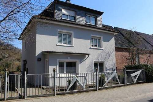 Eingangsbereich - 4-Familienhaus im Zentrum von Herdecke - seltene Gelegenheit!
