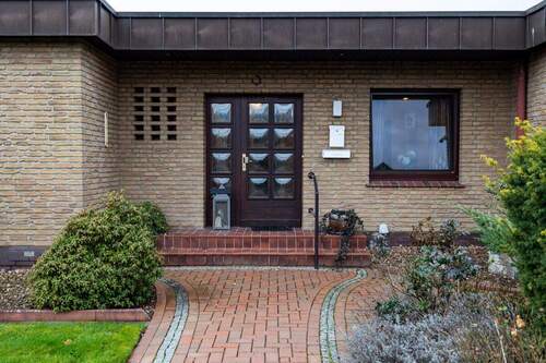 Eingang - Einfamilienhaus mit 150,00 m&sup2; in Brake zum Kaufen