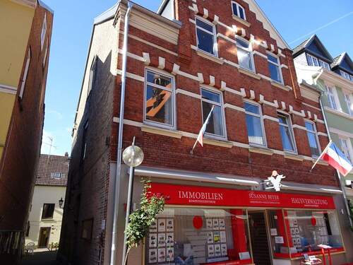 DSC02958.JPG - Eckernförde - Innenstadt: Laden oder Bürofläche in der Fußgängerzone..