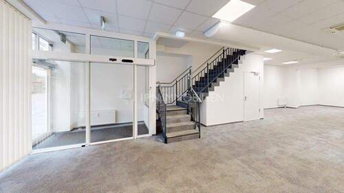 Treppe - Gewerbeobjekt (Büro, Produktion, Verkauf) in Rostock zur Miete